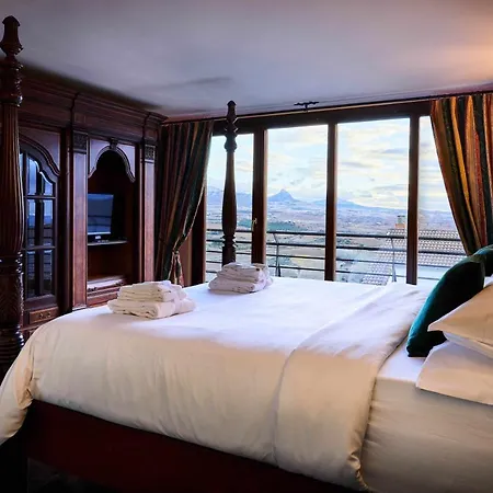 El Retiro Del Obispo